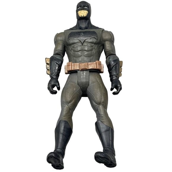 DC Universe Comics 2017 Batman 6” Action Figure Mattel Bruce Wayne gray READ - Picture 1 of 5